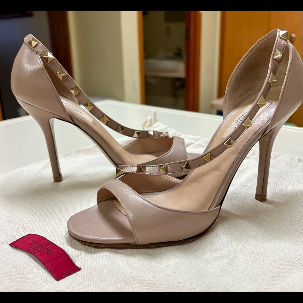 VALENTINO NUDE